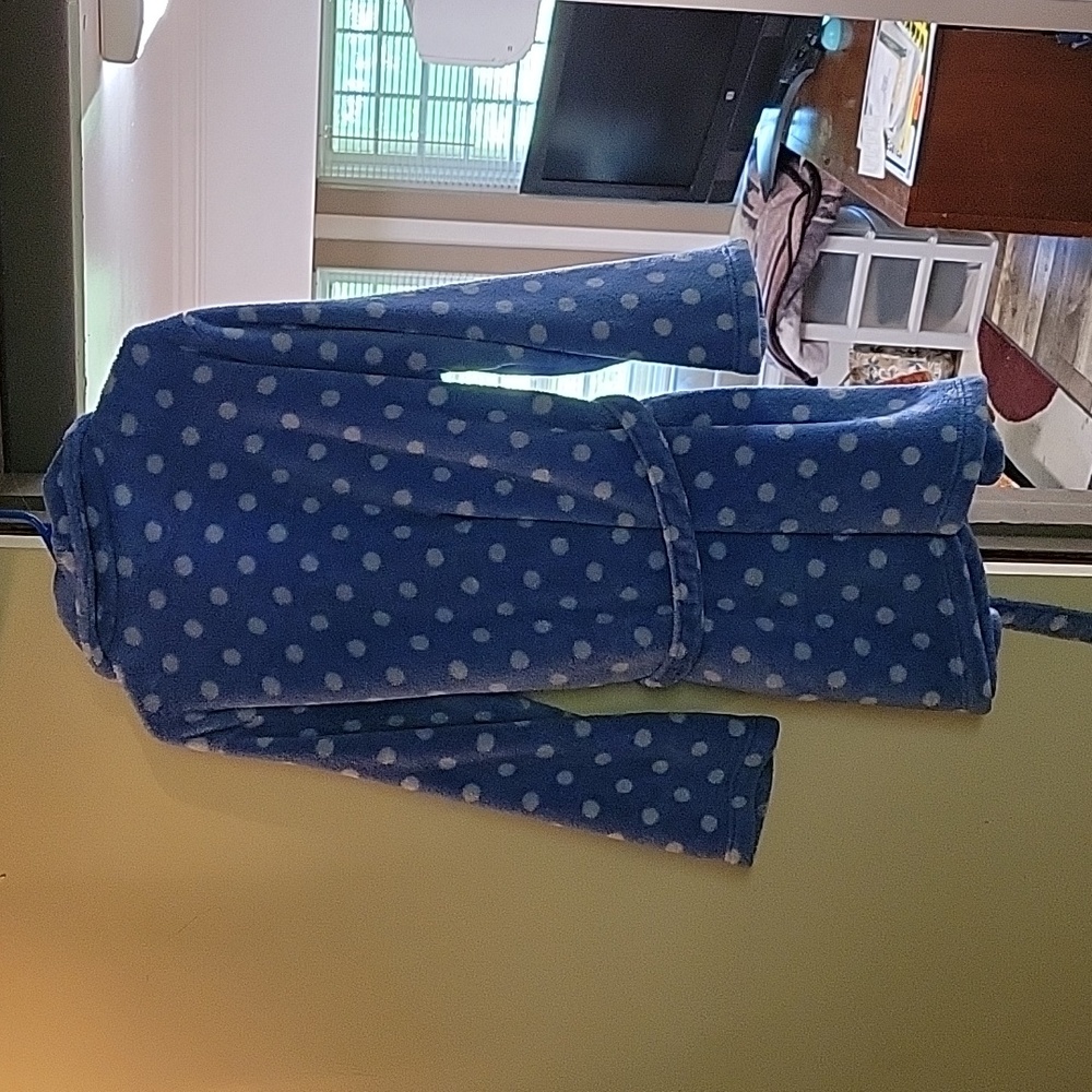 Plush Robe (L) - Picture 3 of 3